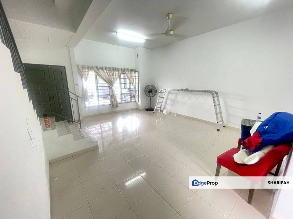 Taman Desa Restu 2, Salak Tinggi - Rumah Teres 2 Tingkat Near KLIA For Sale, Selangor, Sepang
