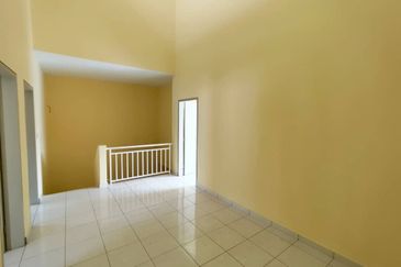 Laman Delfina @ Nilai Impian