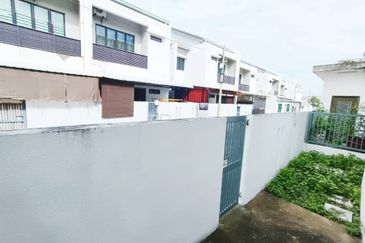 Laman Delfina @ Nilai Impian