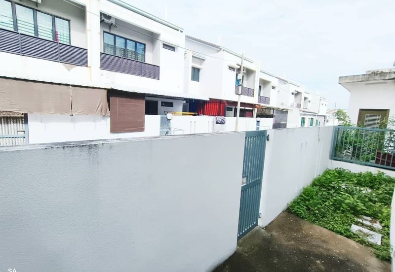 Laman Delfina @ Nilai Impian