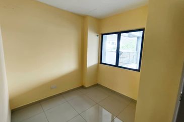 Laman Delfina @ Nilai Impian