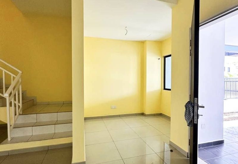 Laman Delfina @ Nilai Impian