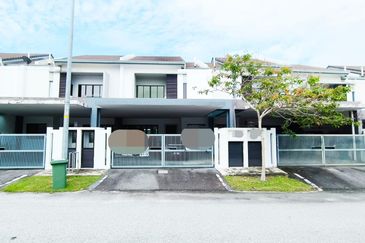 Laman Delfina @ Nilai Impian