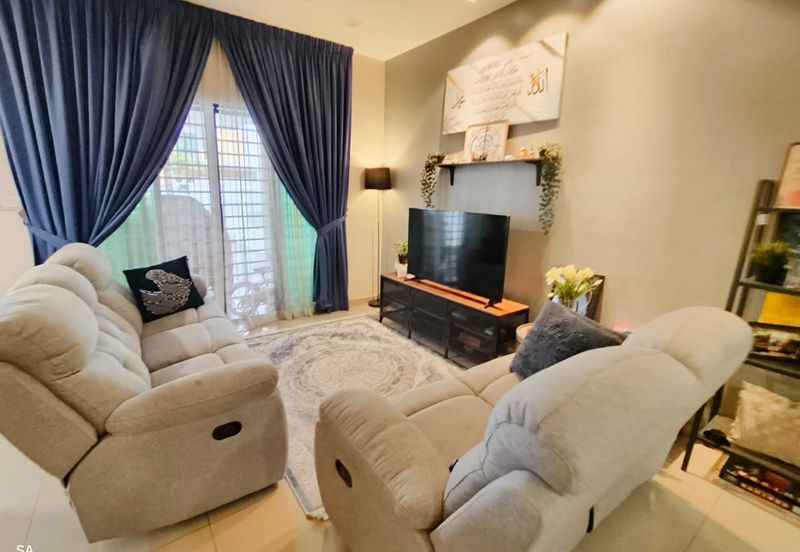 Laman Delfina @ Nilai Impian