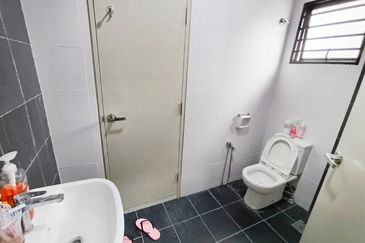 Laman Delfina @ Nilai Impian