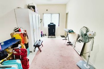 Laman Delfina @ Nilai Impian