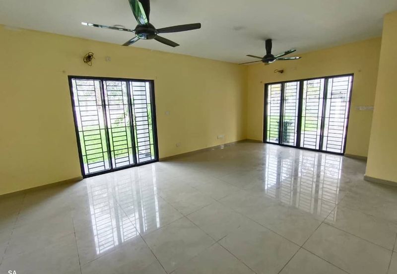 Laman Delfina @ Nilai Impian