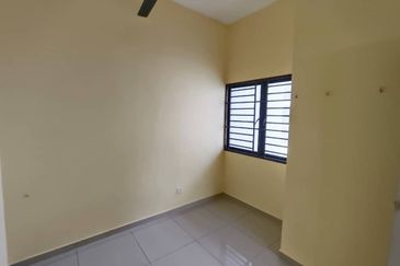 Laman Delfina @ Nilai Impian