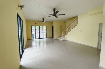 Laman Delfina @ Nilai Impian