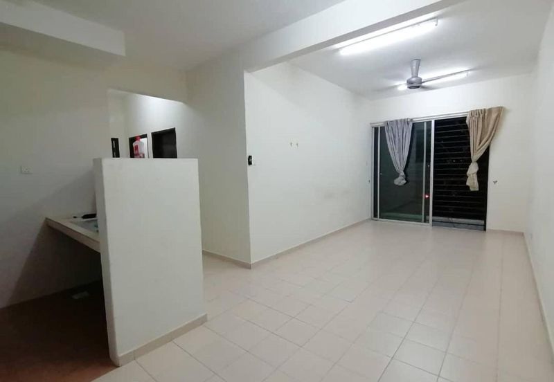 ANGGERIK COURT APARTMENT (PUTRA NILAI)