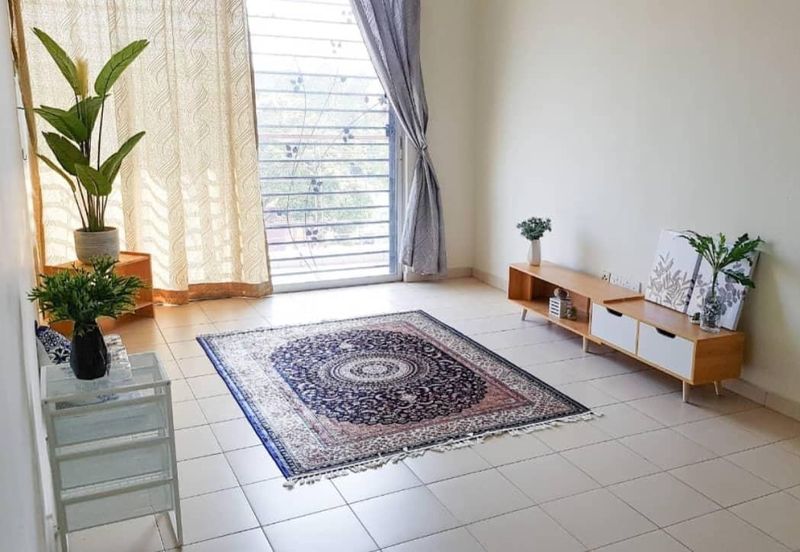 ANGGERIK COURT APARTMENT (PUTRA NILAI)