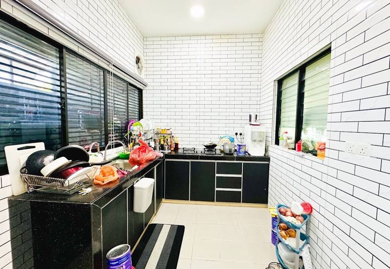 Laman Delfina @ Nilai Impian