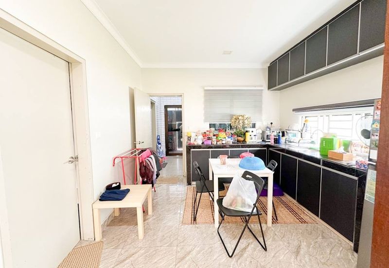 Laman Delfina @ Nilai Impian