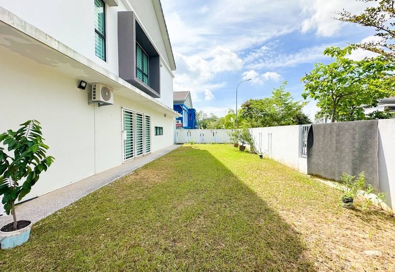 Laman Delfina @ Nilai Impian