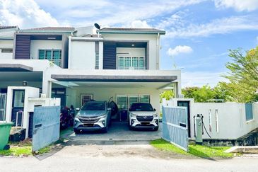 Laman Delfina @ Nilai Impian