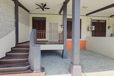 RUMAH TERES SETINGKAT TAMAN PANDAN JAYA SEKSYEN 1, MELAKA UNTUK DIJUAL