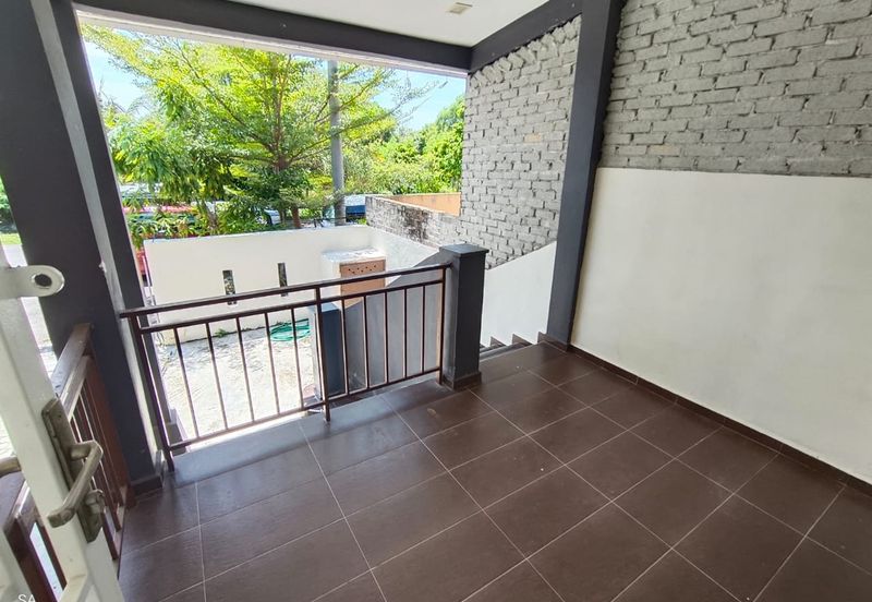 RUMAH TERES SETINGKAT TAMAN PANDAN JAYA SEKSYEN 1, MELAKA UNTUK DIJUAL