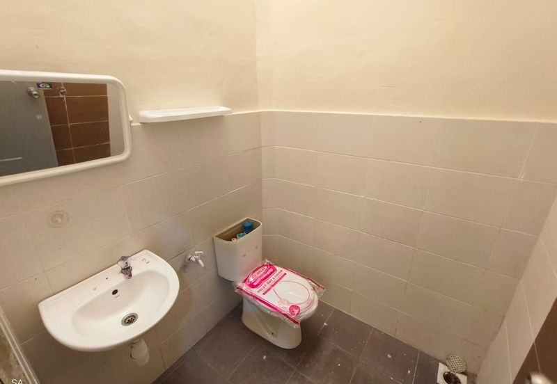 RUMAH TERES SETINGKAT TAMAN PANDAN JAYA SEKSYEN 1, MELAKA UNTUK DIJUAL