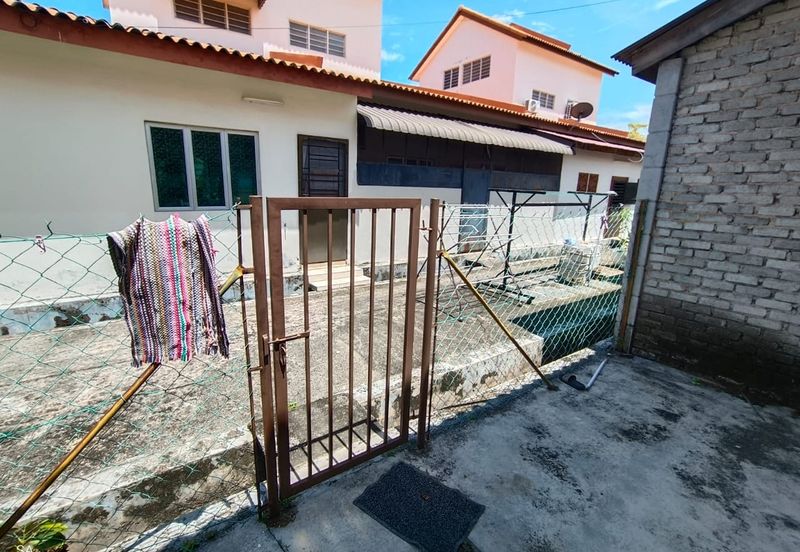 RUMAH TERES SETINGKAT TAMAN PANDAN JAYA SEKSYEN 1, MELAKA UNTUK DIJUAL