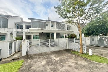 Laman Cempaka Suria, Kota Seriemas