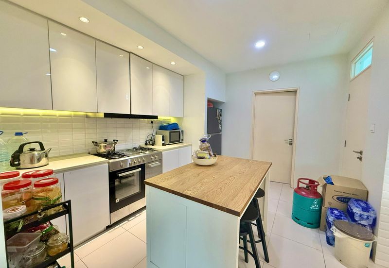 Laman Cempaka Suria, Kota Seriemas