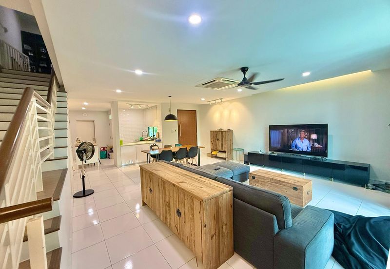 Laman Cempaka Suria, Kota Seriemas