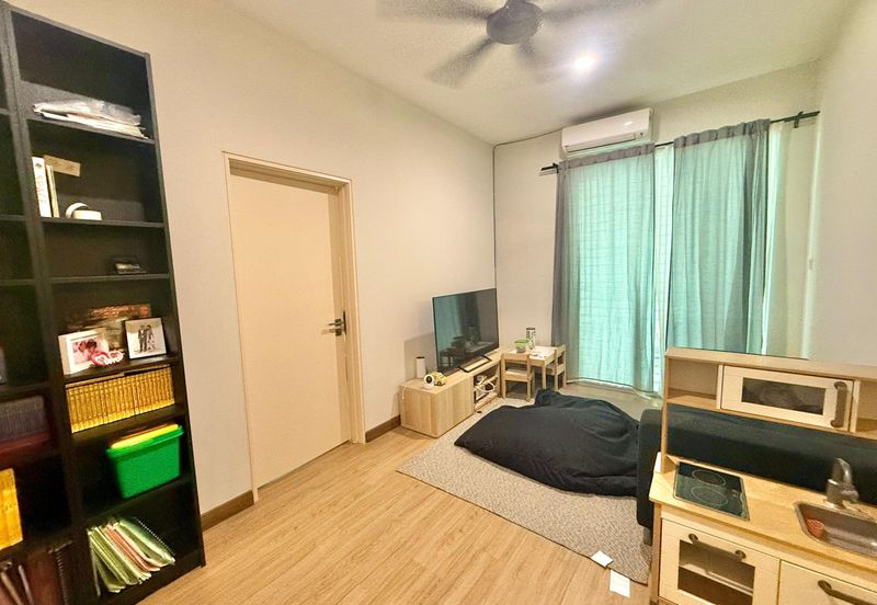 Laman Cempaka Suria, Kota Seriemas