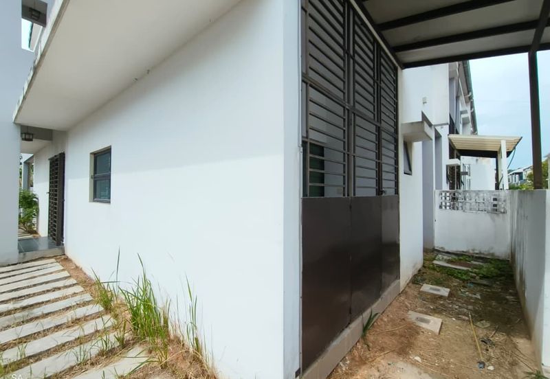 Laman Delfina @ Nilai Impian