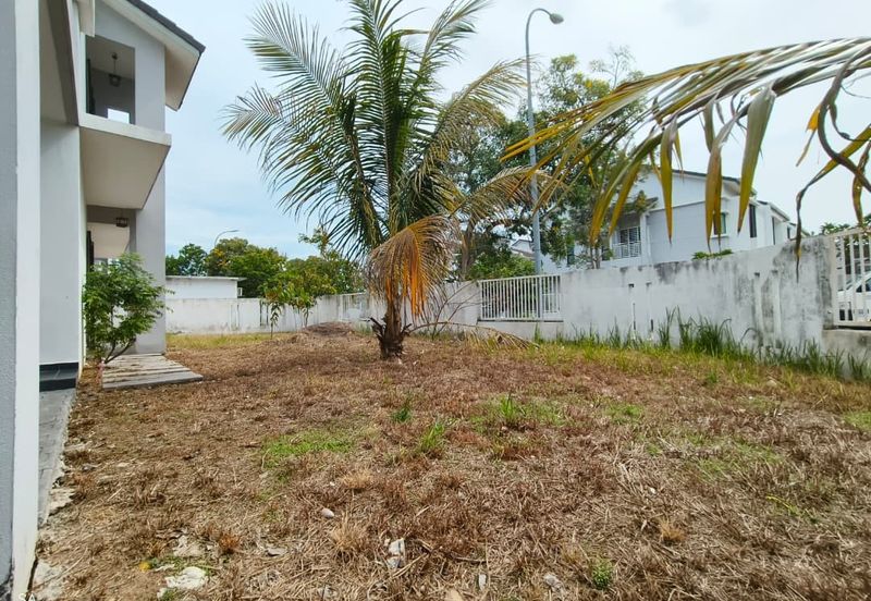 Laman Delfina @ Nilai Impian