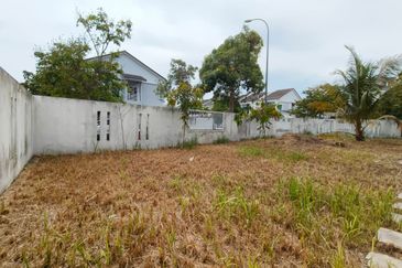 Laman Delfina @ Nilai Impian