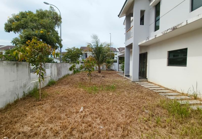 Laman Delfina @ Nilai Impian