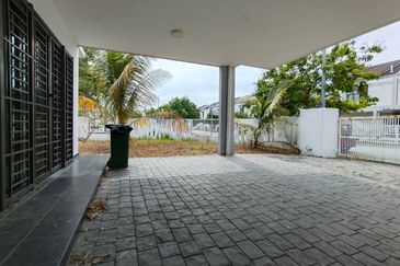 Laman Delfina @ Nilai Impian