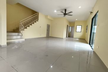 Laman Delfina @ Nilai Impian