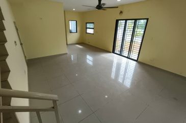 Laman Delfina @ Nilai Impian