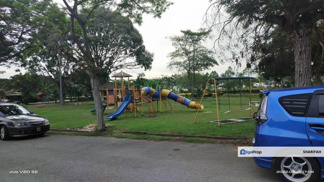 Laman Bakawali Kota Seriemas - Rumah Teres 2 Tingkat Corner Lot Facing Playground, Negeri Sembilan, Nilai