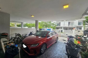 Laman Delfina @ Nilai Impian