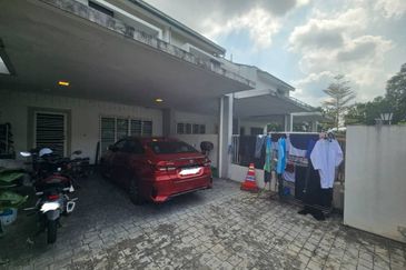 Laman Delfina @ Nilai Impian