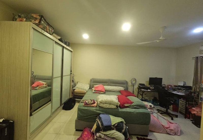 Laman Delfina @ Nilai Impian