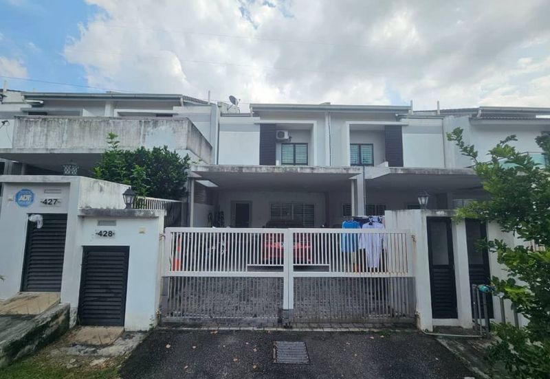 Laman Delfina @ Nilai Impian