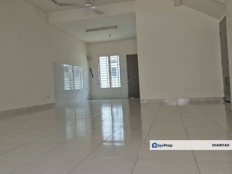 Laman Kenanga, Nilai Impian - Rumah Teres 2 Tingkat 22 x 75 Facing Open For Sale, Negeri Sembilan, Nilai