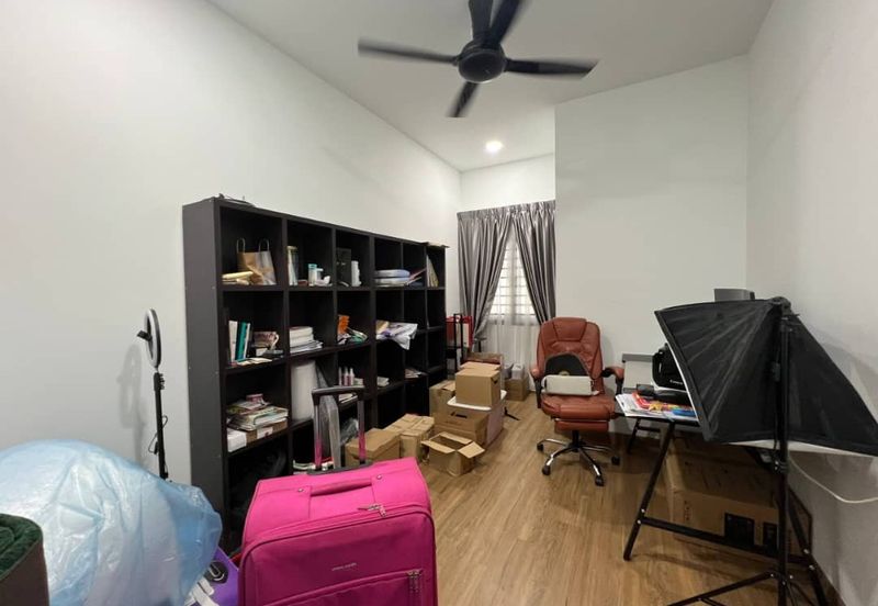 Serenia Adiva @ Serenia City