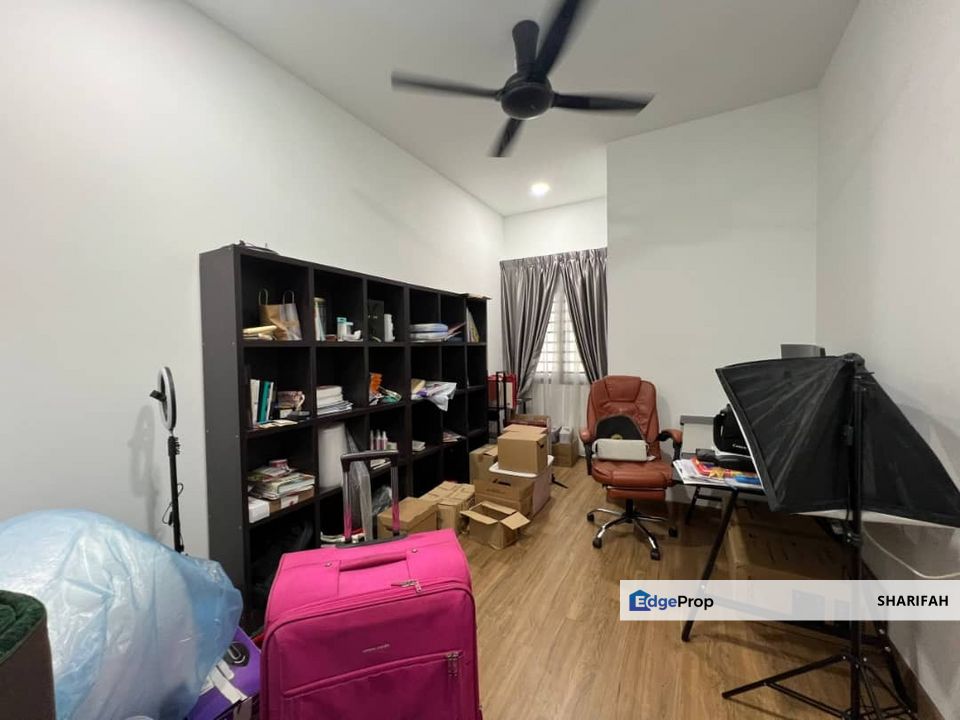 Adiva Serenia City Kota Warisan Sepang - Double Storey Terrace House Partially Furnished For Sale, Selangor, Sepang