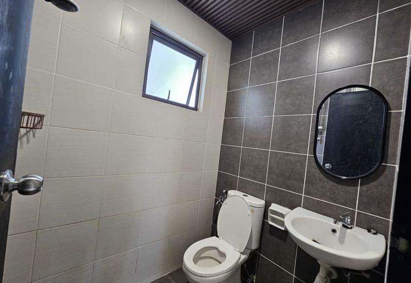 PR1MA One @ Laman View