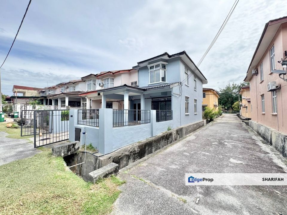 Taman Dahlia Bandar Baru Salak Tinggi Sepang Rumah Teres 2 Tingkat End Lot Facing Open , Selangor, Sepang