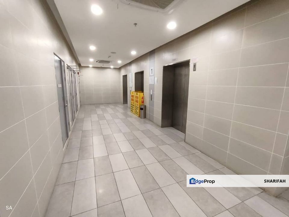 The Core Soho Suites Walking Distance to Kipmall Kota Warisan Sepang, Selangor, Sepang