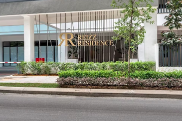 Reizz Residence