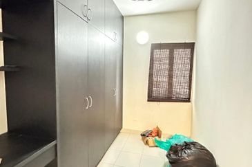 Pangsapuri Akasia, Bandar Botanic