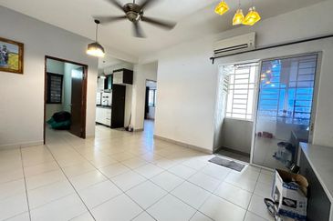 Pangsapuri Akasia, Bandar Botanic