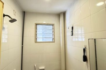 Pangsapuri Akasia, Bandar Botanic