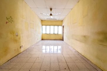 Bandar Bukit Tinggi 1 Shop Apartment